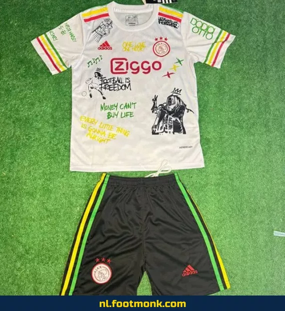 Authentiek Ajax Vintage Voetbalshirt Kinderen 2021-2022 - Wit | Officieel Voetbalshirt | Ajax Fanwear | Retro Voetbaltenue