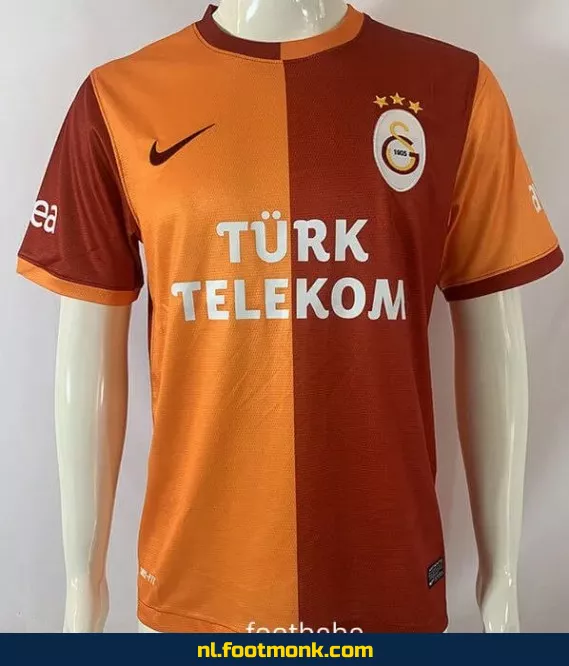 Galatasaray Vintage Thuisshirt 2013-2014 – Officieel Voetbalshirt | Retro Voetbalshirt Dames/Heren | Origineel Voetbaltenue | Fanwear Aanbieding