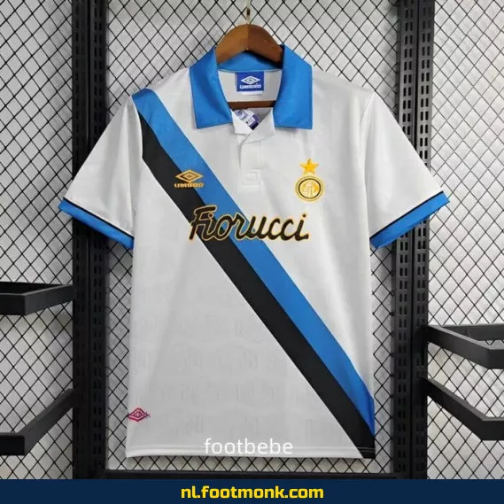 Voetbalshirt Inter Milan 1994-1995 Retro Exterieur - Origineel Voetbalshirt Kopen, Voetbalshirts Online, Fan Voetbalshirts, Voetbalshirt Personaliseerbaar, Voetbalshirts Sale