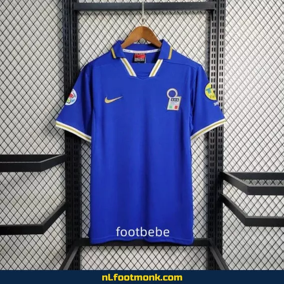 Italiaans Vintage Voetbalshirt 1996 - Blauw Thuistenue - Officieel Retro Voetbalshirt