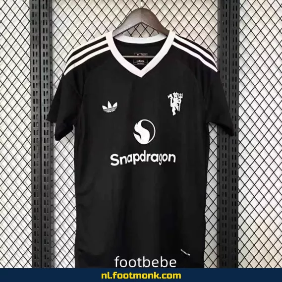 Manchester United 2024-2025 keeper shirt zwart – Officieel voetbalshirt voor volwassenen en kinderen – Koop nu originele voetbalshirts online