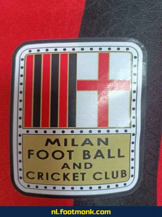 AC Milan 2024 Retro Voetbalshirt - 125 Jaar Speciale Editie | Officieel Voetbaltenue | Heren & Dames | Fanwear Aanbieding