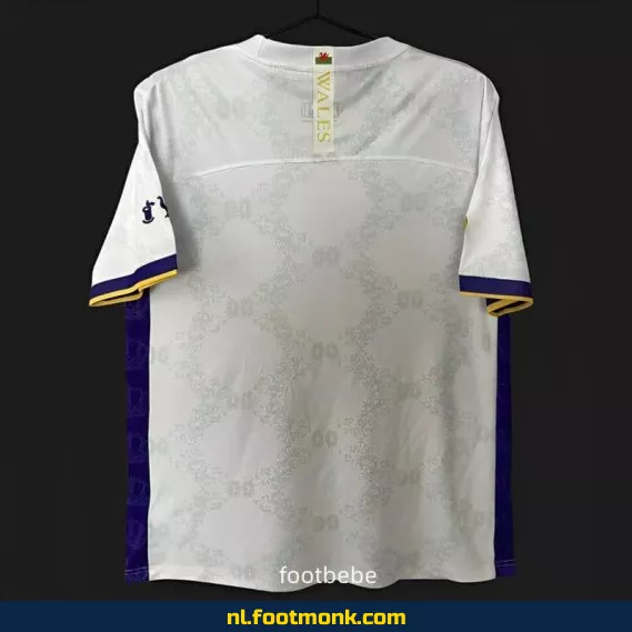 Real Madrid Thuisshirt 2024-2025 – Officieel Voetbalshirt voor Mannen, Vrouwen en Kinderen – Witte Clubkleding – Personaliseerbaar – Snelle Levering
