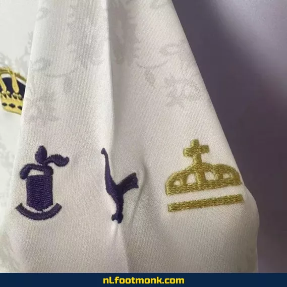 Real Madrid Thuisshirt 2024-2025 – Officieel Voetbalshirt voor Mannen, Vrouwen en Kinderen – Witte Clubkleding – Personaliseerbaar – Snelle Levering