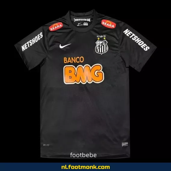 Santos Vintage 2011 Voetbalshirt - Zwart Retro Voetbaltenue | Officieel Voetbalshirt | Fanwear Aanbieding