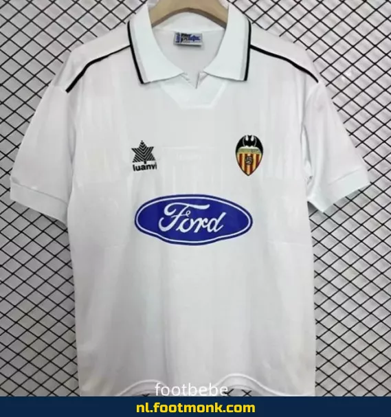 Valencia Vintage Voetbalshirt 1996-1997 - Wit Retro Voetbaltenue - Officieel Voetbalshirt
