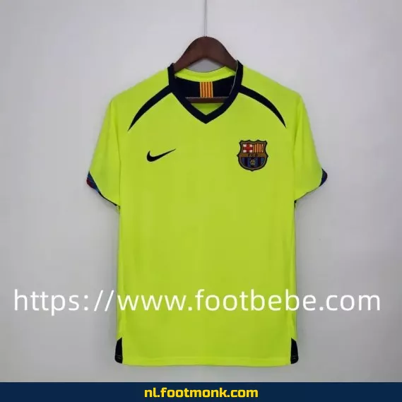 Vintage FC Barcelona uit shirt 2005-2006 - Officieel voetbalshirt voor heren - Retro voetbalshirt kopen - Origineel voetbalshirt aanbieding