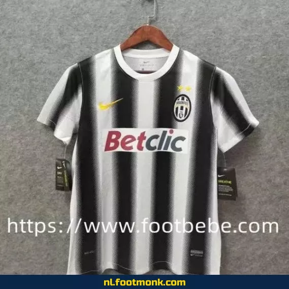 Vintage Juventus voetbalshirt 2011-2012 thuis – Officieel retro voetbalshirt voor heren en dames – Authentiek voetbalshirt kopen
